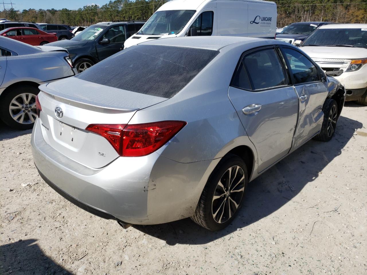 Photo 4 from auction – 2017 TOYOTA COROLLA L with VIN 5YFBURHE6HP689450
