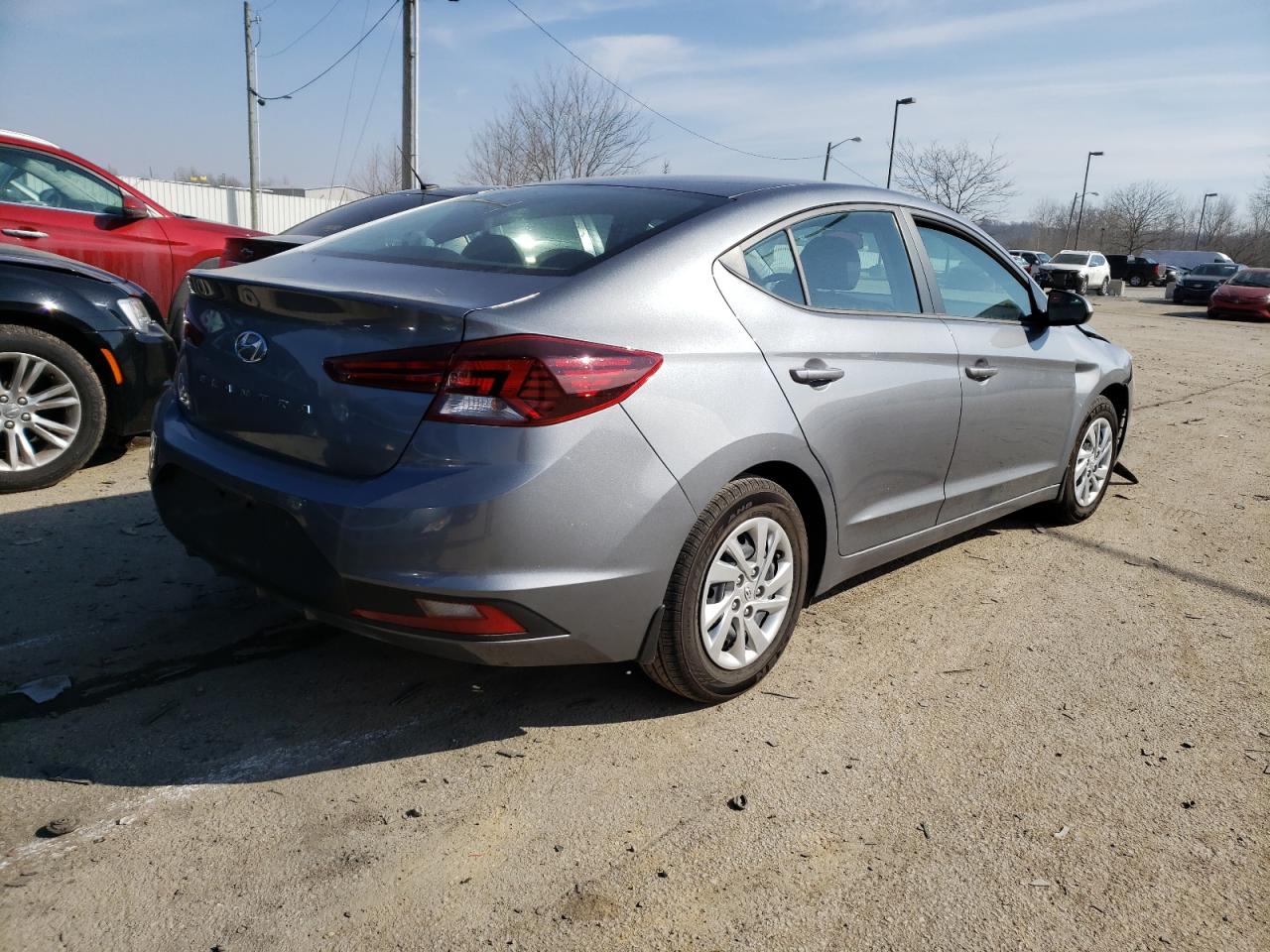 Photo 4 from auction – 2019 HYUNDAI ELANTRA SE with VIN KMHD74LF5KU831716
