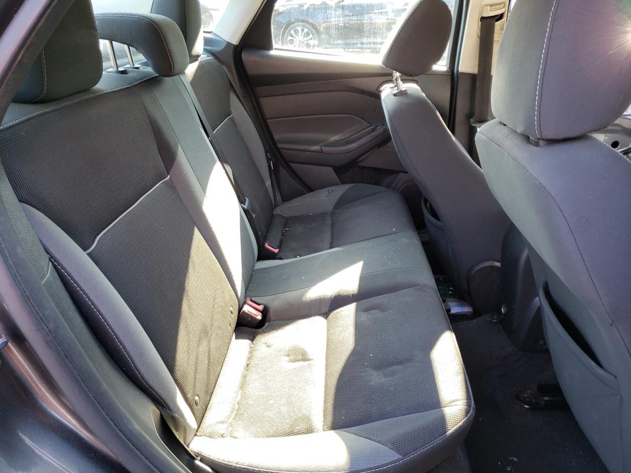 Photo 6 from auction – 2013 FORD FOCUS SE with VIN 1FADP3F20DL149736
