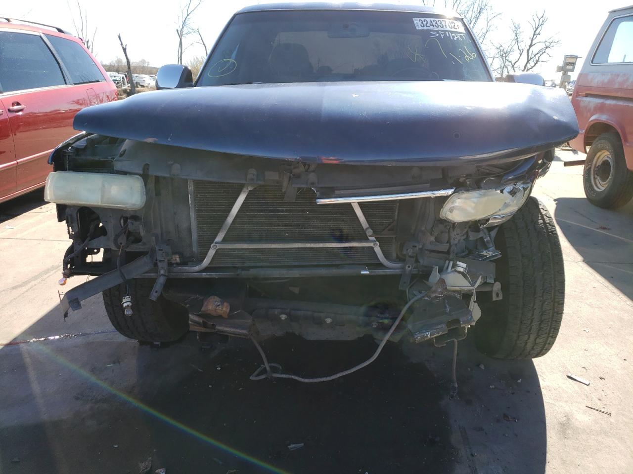 Photo 9 from auction – 2000 CHEVROLET SILVERADO with VIN 2GCEC19V1Y1120276