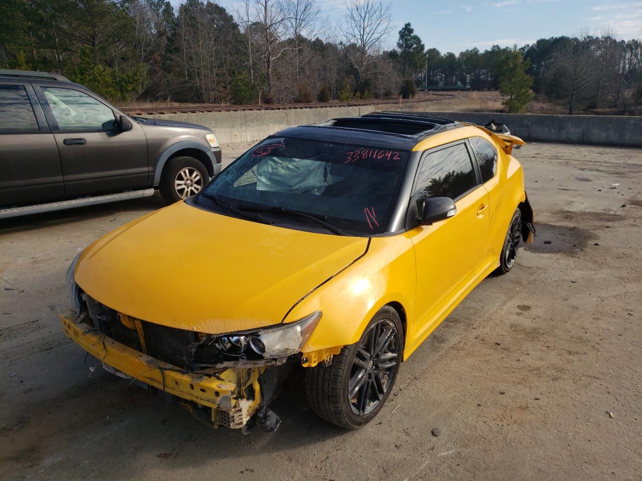 Photo 9 from auction – 2012 TOYOTA SCION TC with VIN JTKJF5C79C3029047