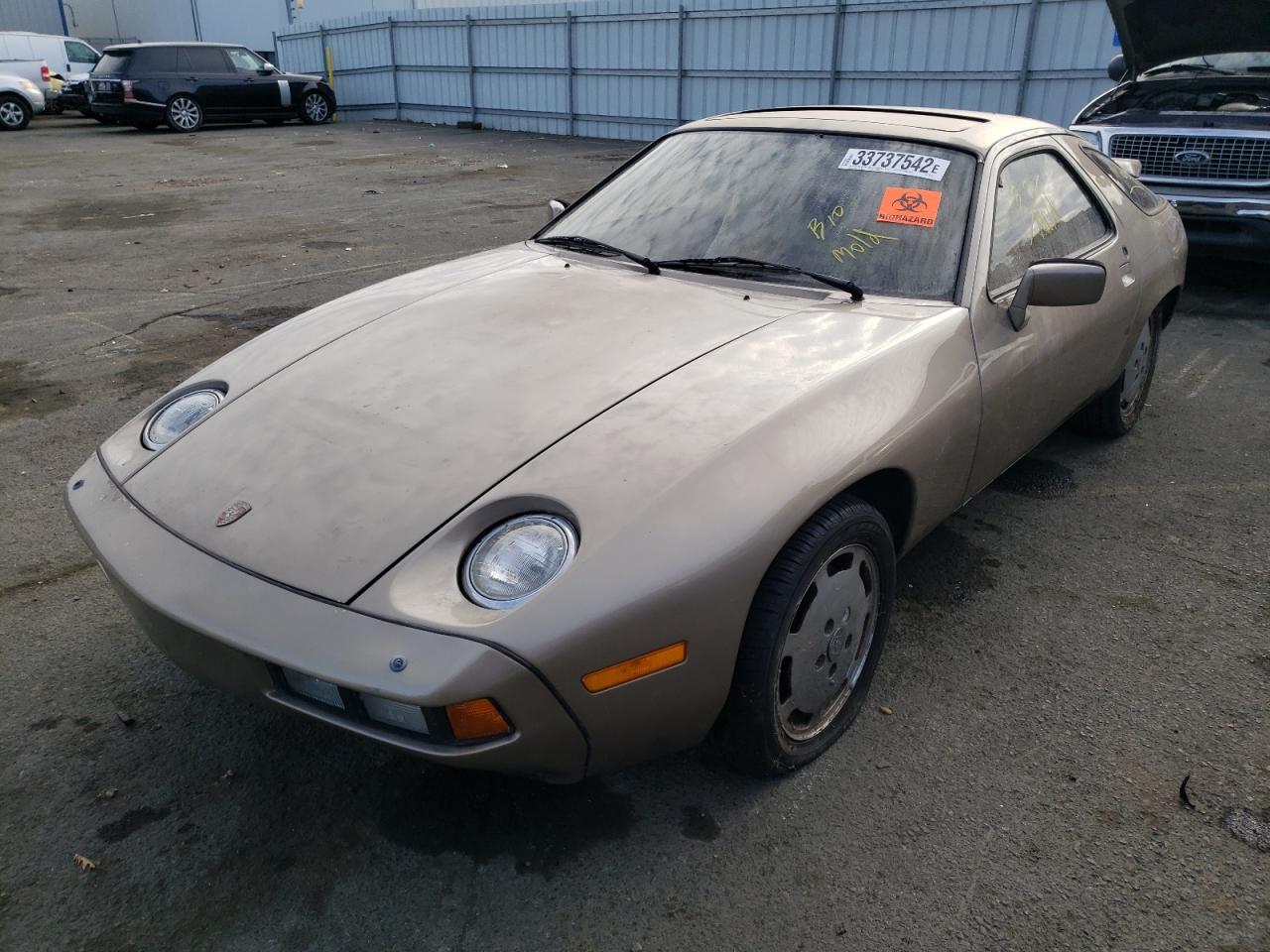 Photo 2 from auction – 1982 PORSCHE 928 with VIN WP0JA0924CS822332