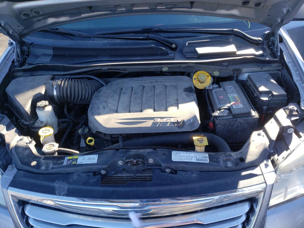 Photo 7 from auction – 2013 CHRYSLER TOWN & COU with VIN 2C4RC1BG3DR808417