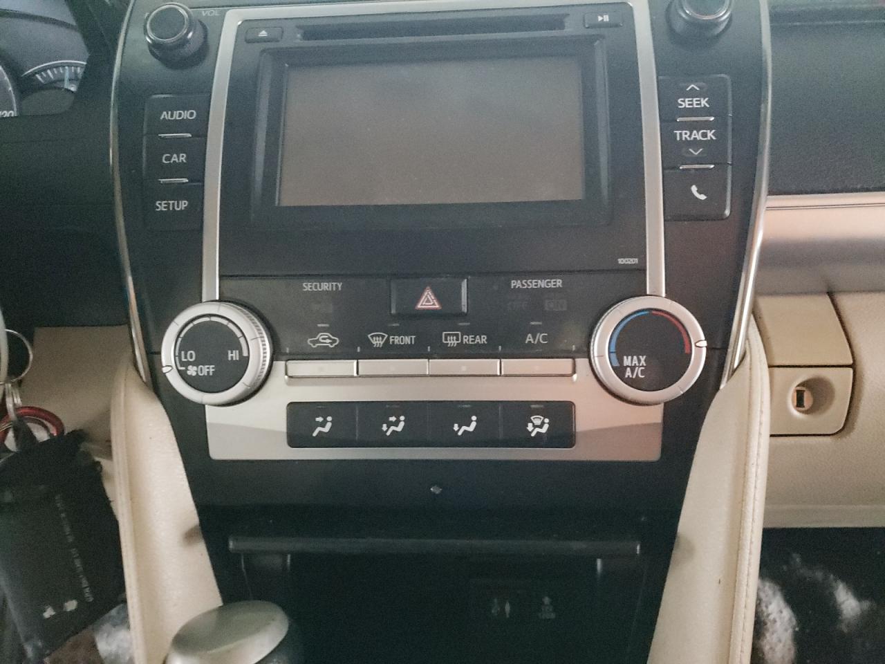 Photo 9 from auction – 2014 TOYOTA CAMRY L with VIN 4T4BF1FK6ER380193