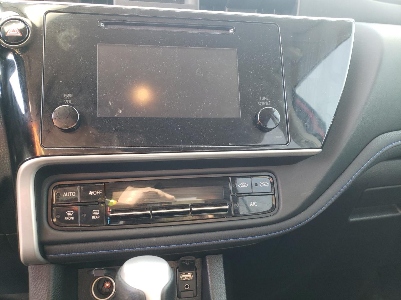 Photo 9 from auction – 2019 TOYOTA COROLLA L with VIN 5YFBURHE9KP908232