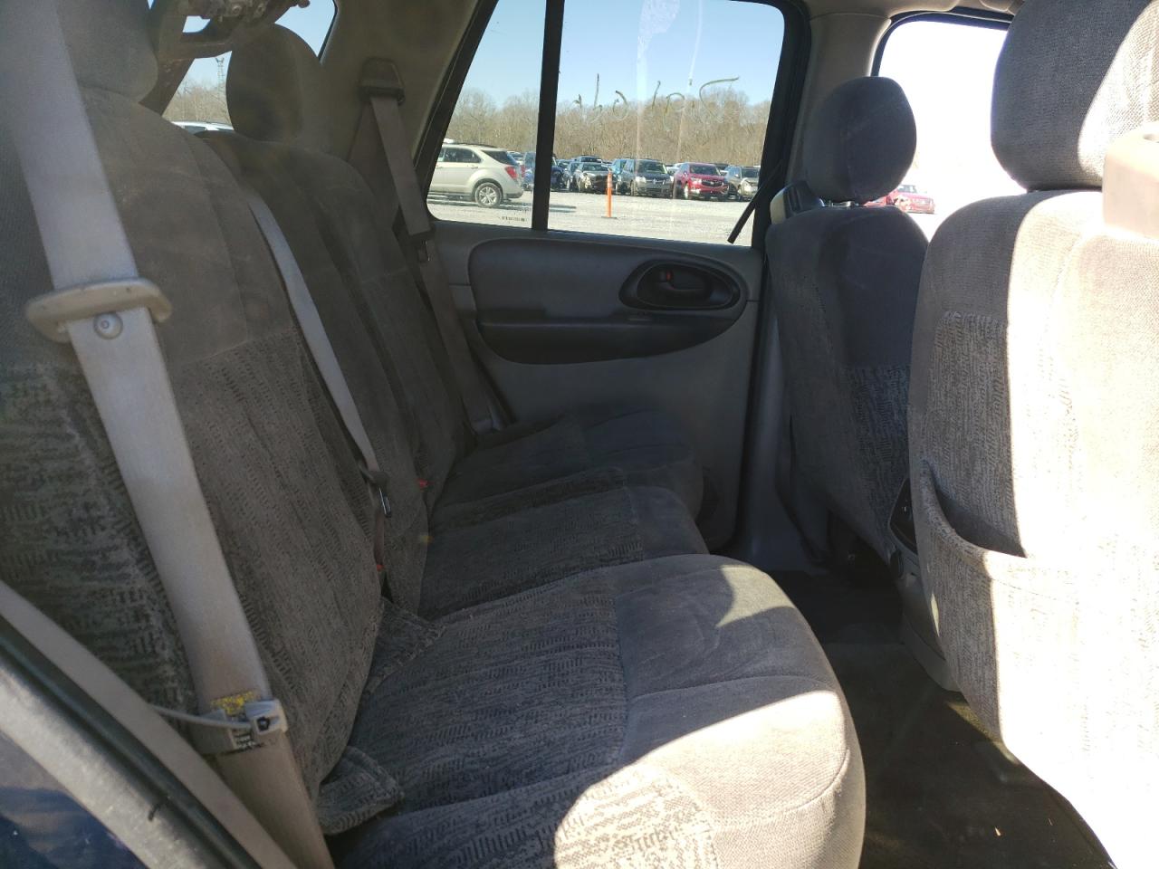 Photo 6 from auction – 2003 CHEVROLET TRAILBLAZE with VIN 1GNDT13S432211746
