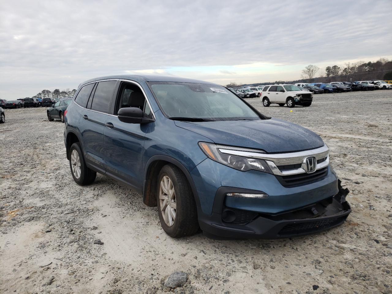 Photo 1 from auction – 2019 HONDA PILOT LX with VIN 5FNYF6H19KB070859