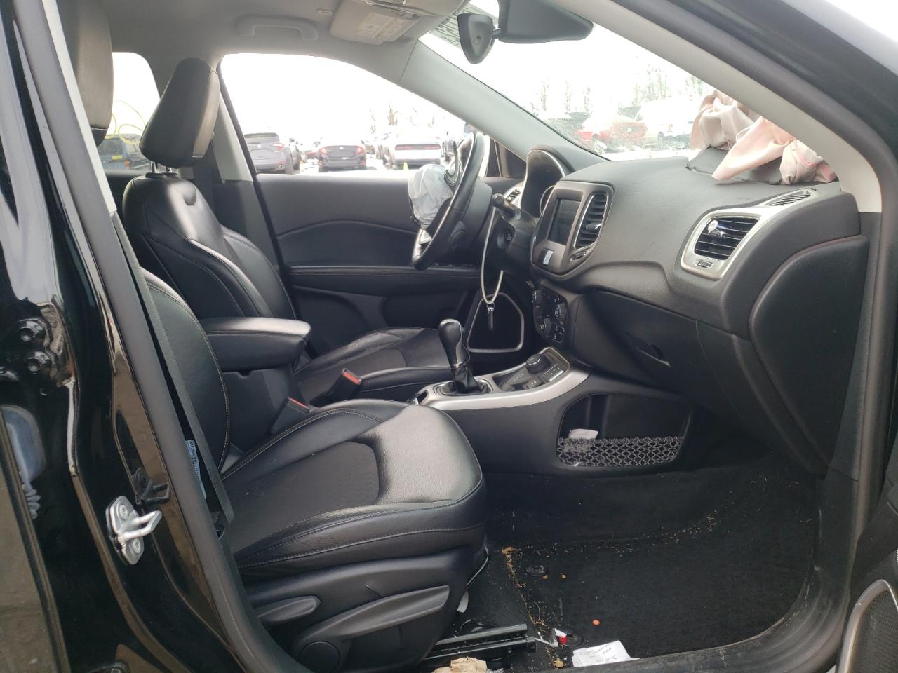 Photo 5 from auction – 2018 JEEP COMPASS LA with VIN 3C4NJDBB7JT262417
