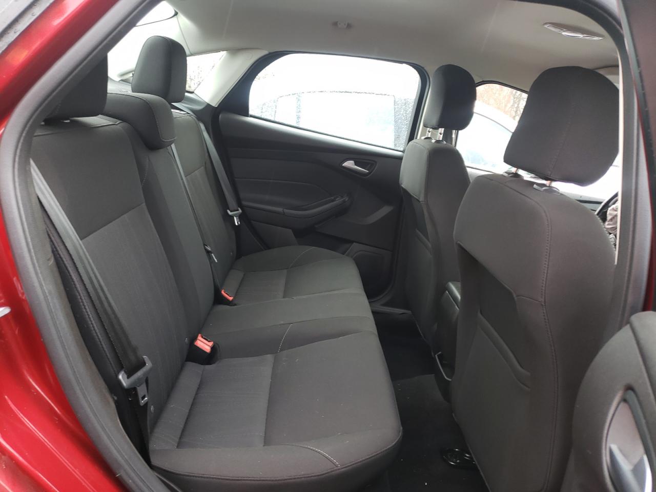 Photo 6 from auction – 2017 FORD FOCUS SE with VIN 1FADP3F27HL237608