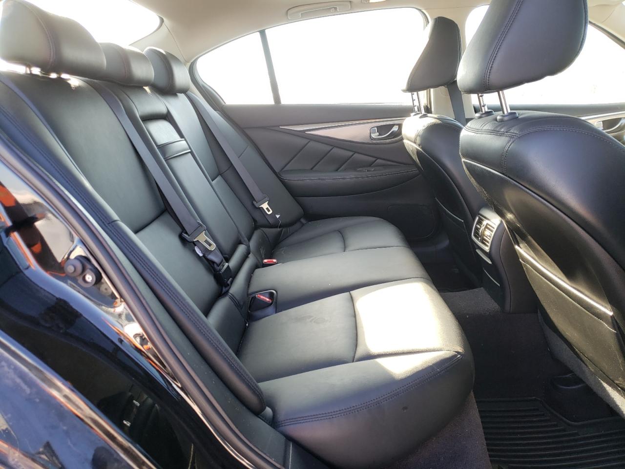 Photo 6 from auction – 2016 INFINITI Q50 BASE with VIN JN1CV7AR2GM251497