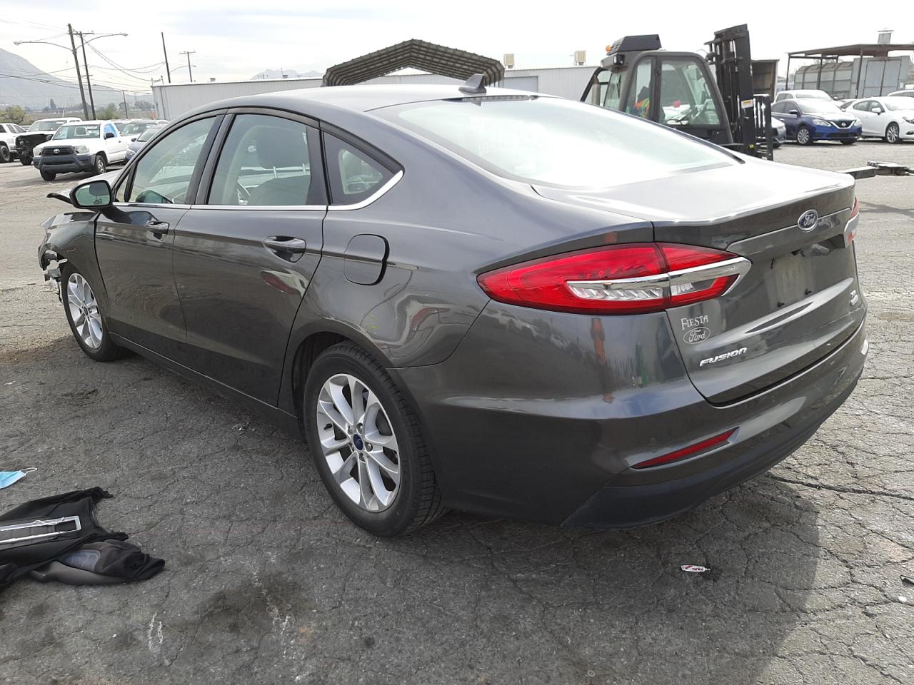 Photo 3 from auction – 2019 FORD FUSION SE with VIN 3FA6P0HD5KR286885