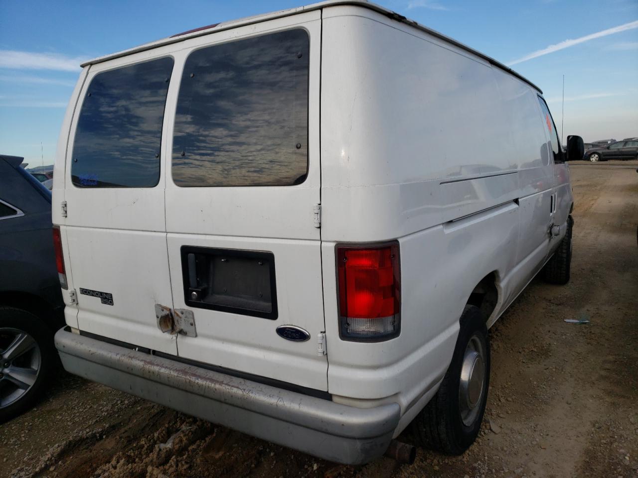 Photo 4 from auction – 1998 FORD ECONOLINE with VIN 1FTNE24L2WHC00914