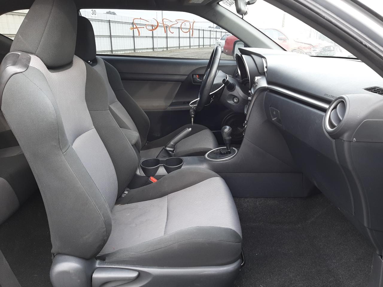 Photo 5 from auction – 2014 TOYOTA SCION TC with VIN JTKJF5C79E3077893