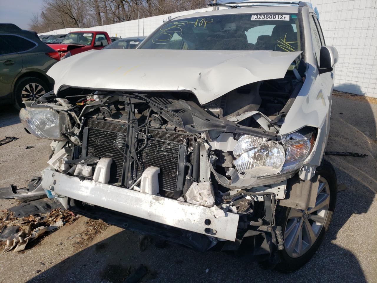 Photo 9 from auction – 2010 TOYOTA HIGHLANDER with VIN JTEJW3EH8A2040895