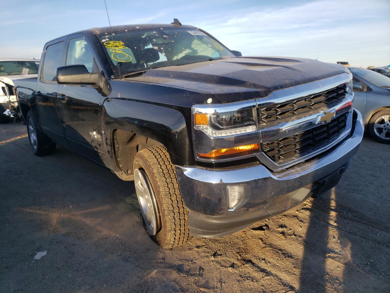 CHEVROLET SILVERADO 2017 with VIN 3GCPCREC8HG492653 - Photo from auction
