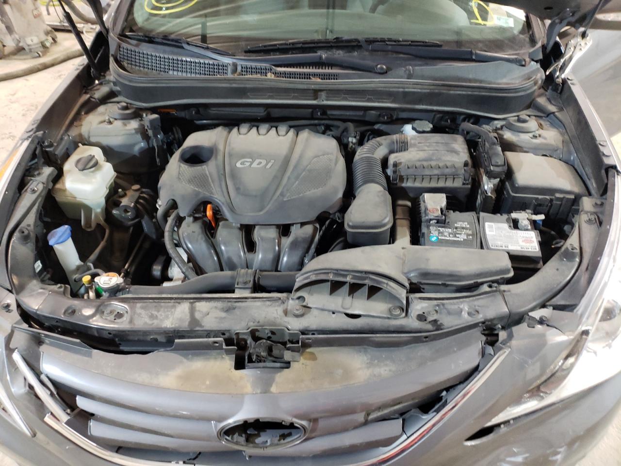 Photo 7 from auction – 2014 HYUNDAI SONATA GLS with VIN 5NPEB4AC5EH884625