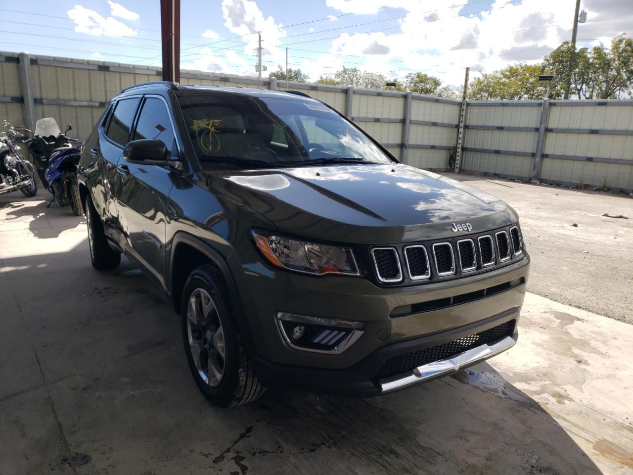 JEEP COMPASS LI 2020 with VIN 3C4NJDCB8LT233266 - Photo from auction