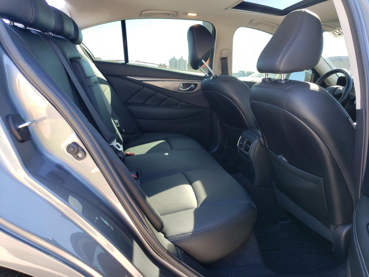 Photo 6 from auction – 2017 INFINITI Q50 PREMIU with VIN JN1EV7AR2HM841676