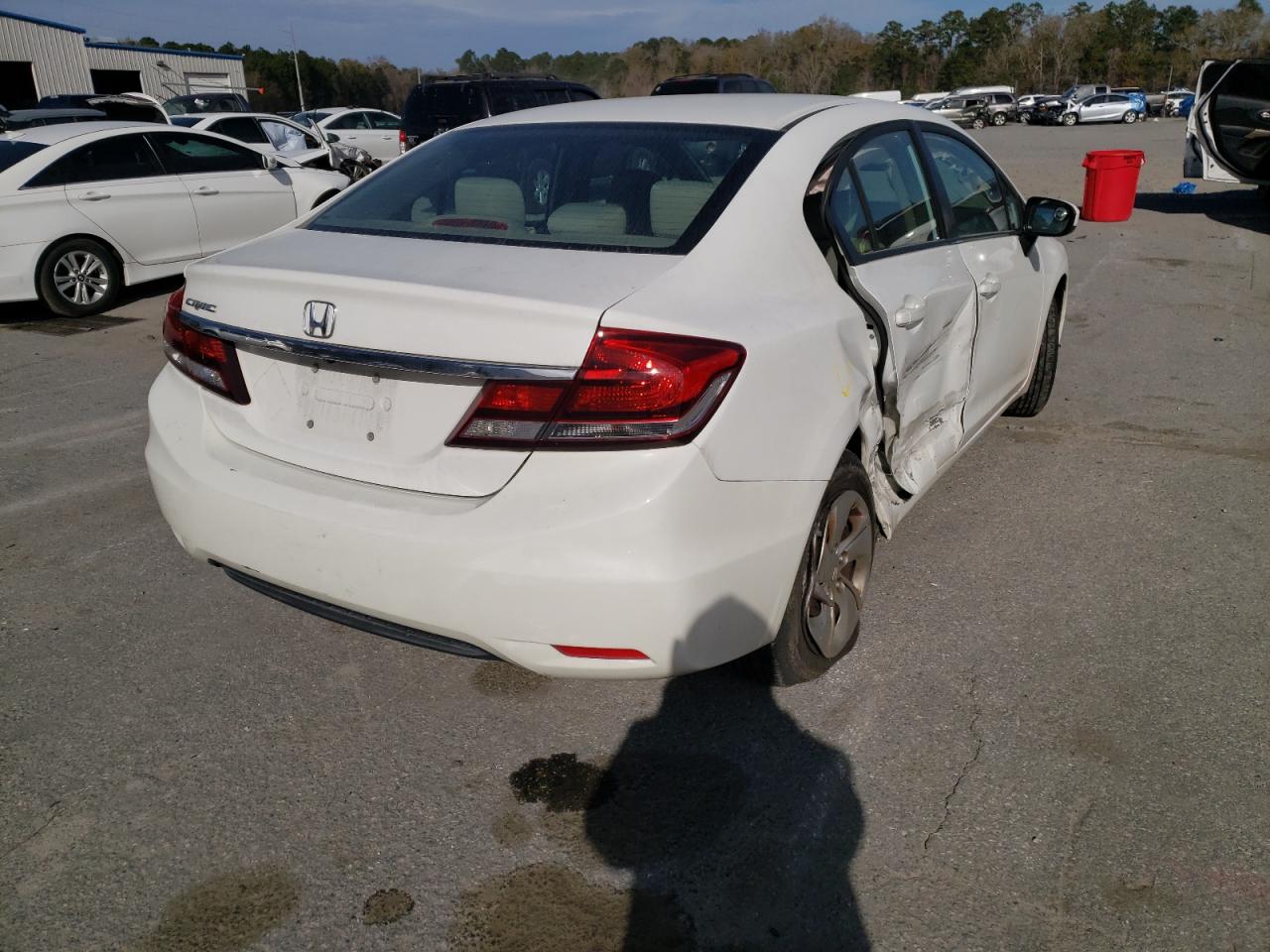 Photo 4 from auction – 2015 HONDA CIVIC LX with VIN 19XFB2F50FE061433