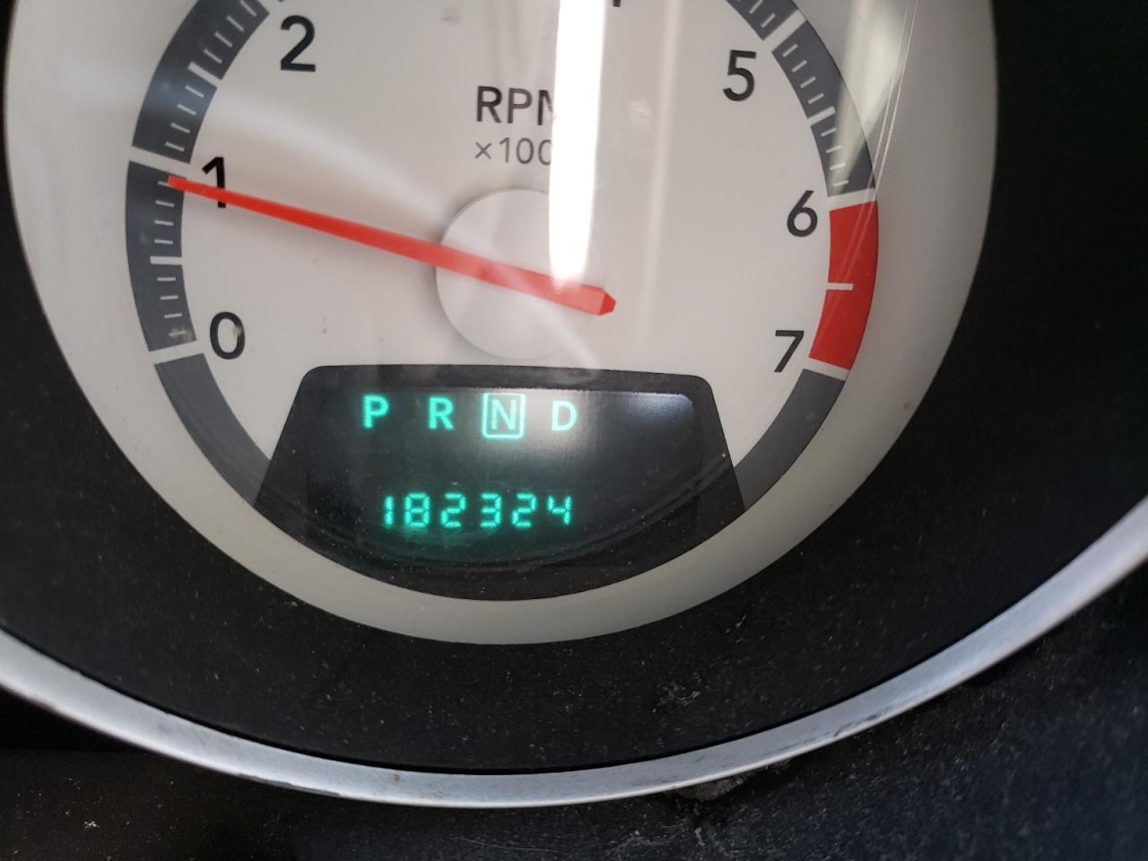 Photo 8 from auction – 2008 DODGE GRAND CARA with VIN 1D8HN54P18B134980