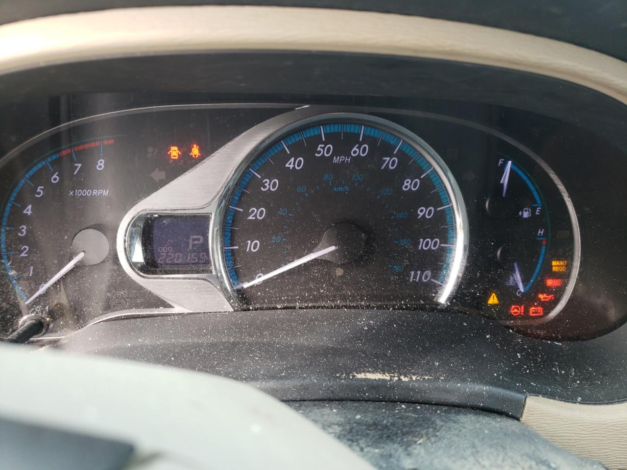 Photo 8 from auction – 2011 TOYOTA SIENNA XLE with VIN 5TDYK3DC9BS116185
