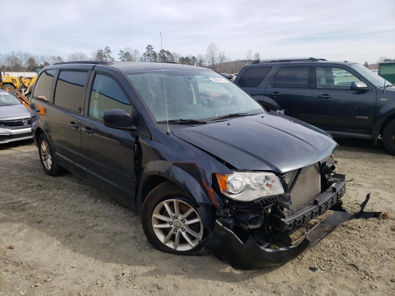 DODGE GRAND CARA 2013 with VIN 2C4RDGCG2DR686146 - Photo from auction