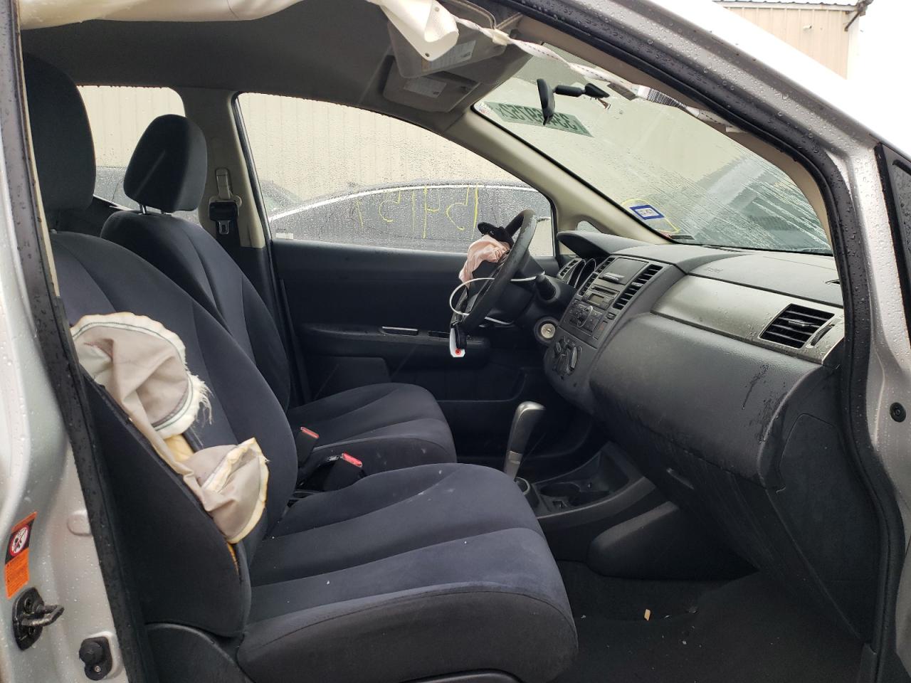 Photo 5 from auction – 2008 NISSAN VERSA S with VIN 3N1BC11E18L412641