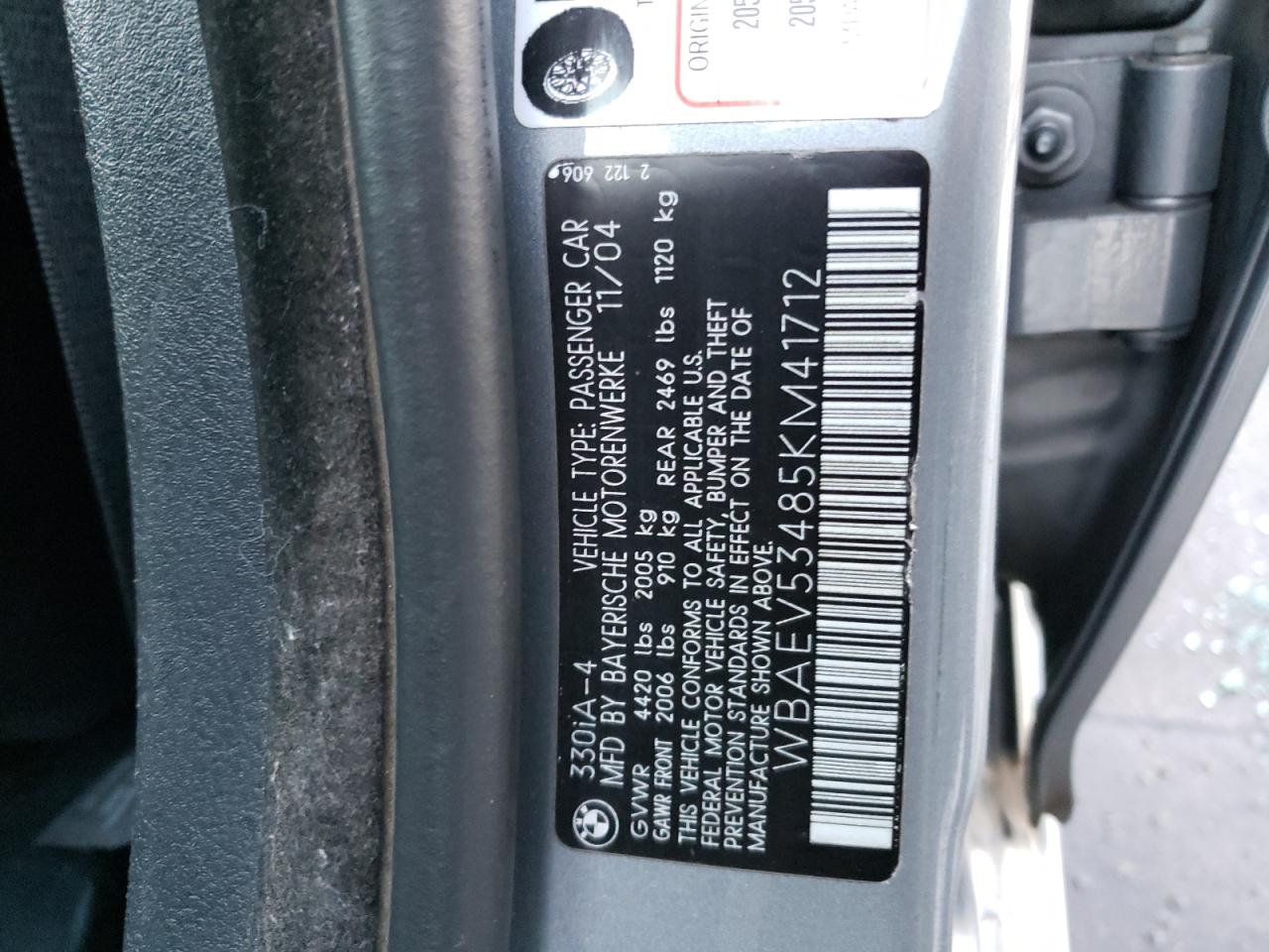 Photo 10 from auction – 2005 BMW 330 I with VIN WBAEV53485KM41712