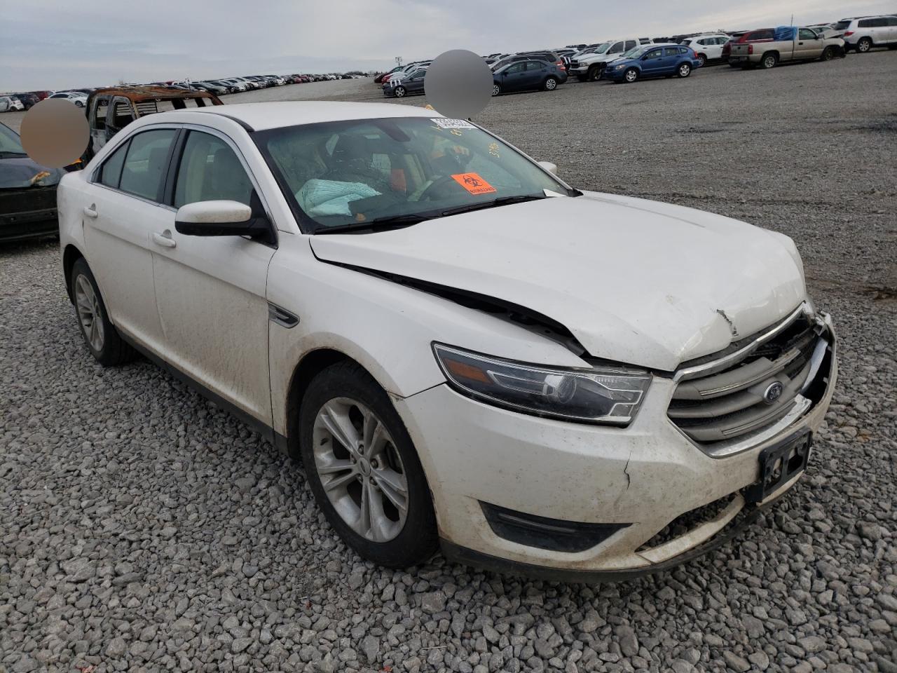 FORD TAURUS SEL 2016 with VIN 1FAHP2E85GG131375 - Photo from auction