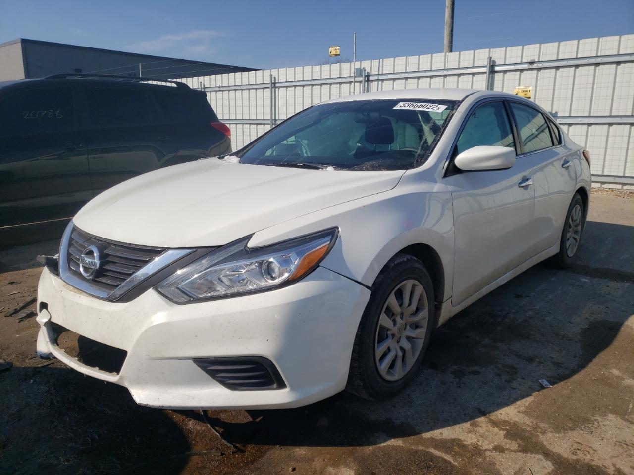 Photo 2 from auction – 2017 NISSAN ALTIMA 2.5 with VIN 1N4AL3AP1HC179836