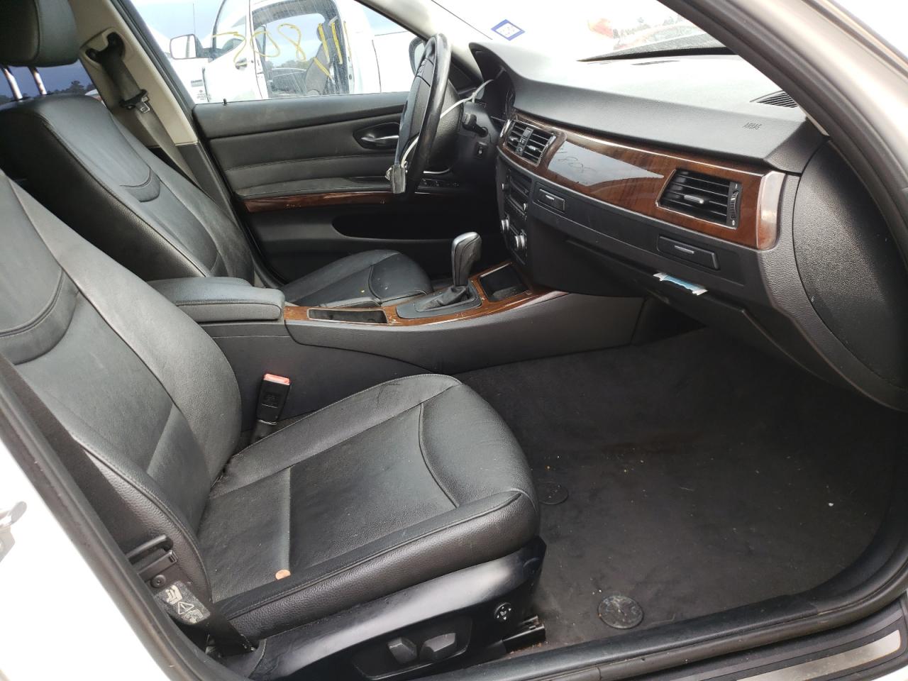 Photo 5 from auction – 2011 BMW 335 XI with VIN WBAPL5C55BA921750