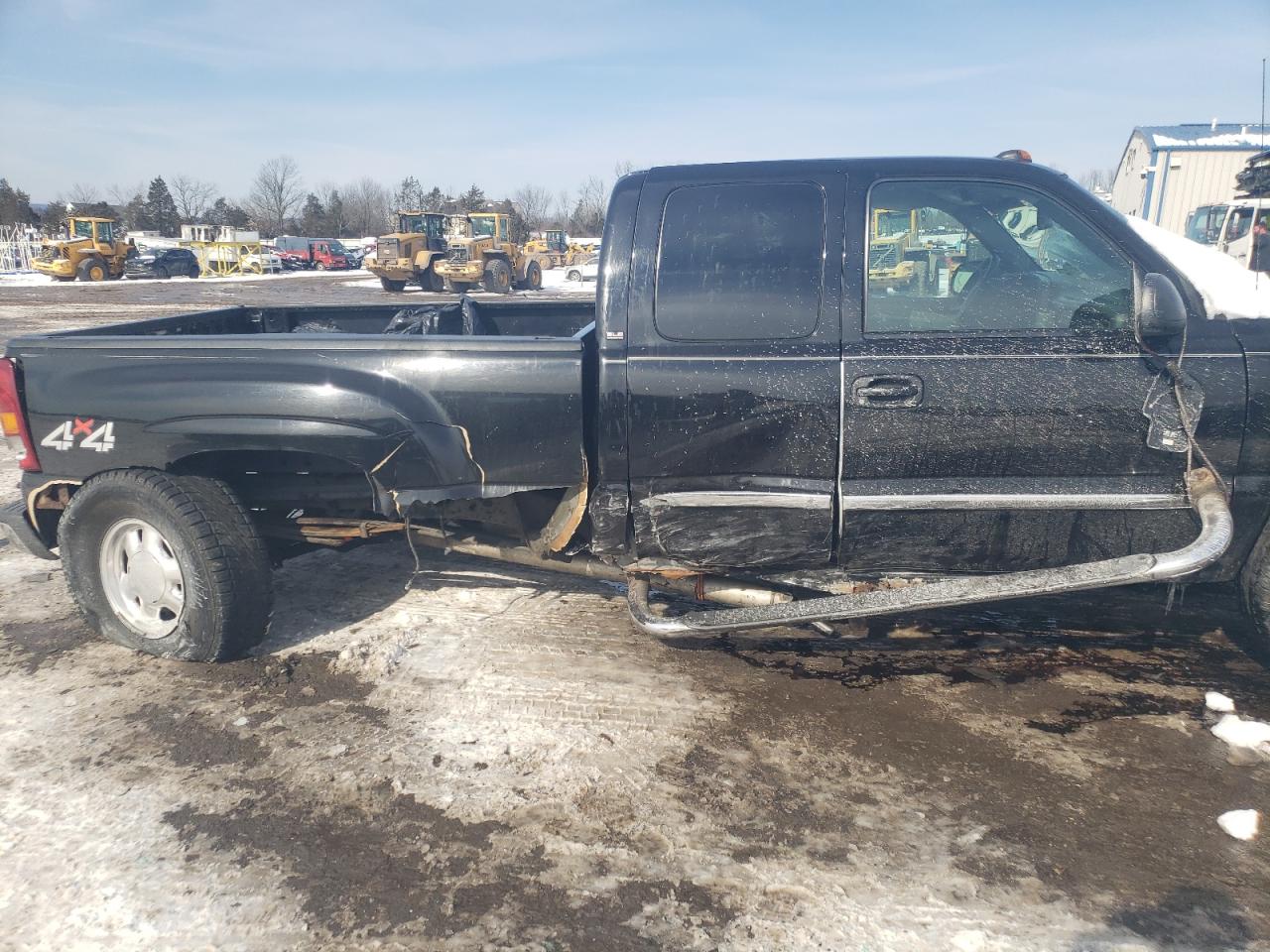 Photo 9 from auction – 2003 GMC NEW SIERRA with VIN 2GTEK19T231249136