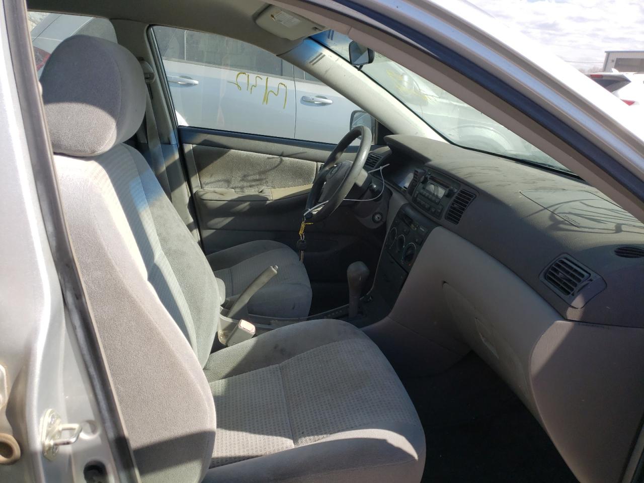 Photo 5 from auction – 2005 TOYOTA COROLLA CE with VIN 1NXBR32E45Z556414