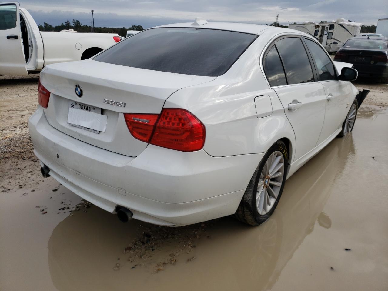 Photo 4 from auction – 2011 BMW 335 XI with VIN WBAPL5C55BA921750