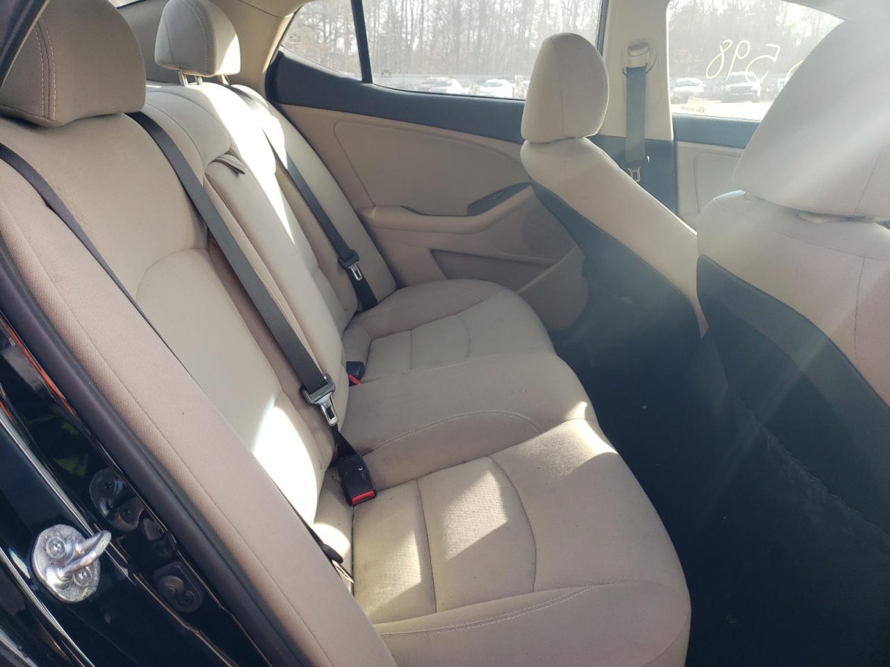 Photo 6 from auction – 2014 KIA OPTIMA LX with VIN 5XXGM4A76EG316756