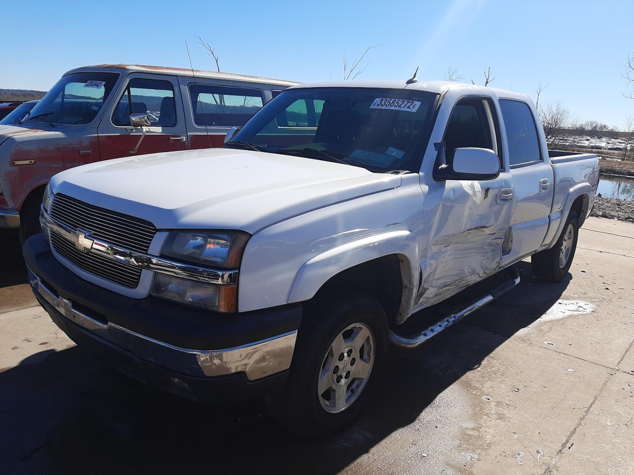 Photo 2 from auction – 2004 CHEVROLET SILVERADO with VIN 2GCEK13T241433678