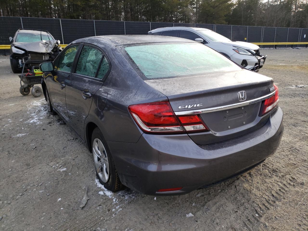 Photo 3 from auction – 2015 HONDA CIVIC LX with VIN 19XFB2F54FE266284