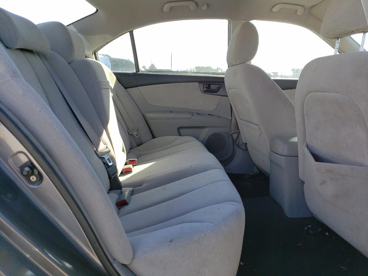 صورة رقم 6 من المزاد - 2007 KIA OPTIMA LX مع VIN KNAGE123075119836