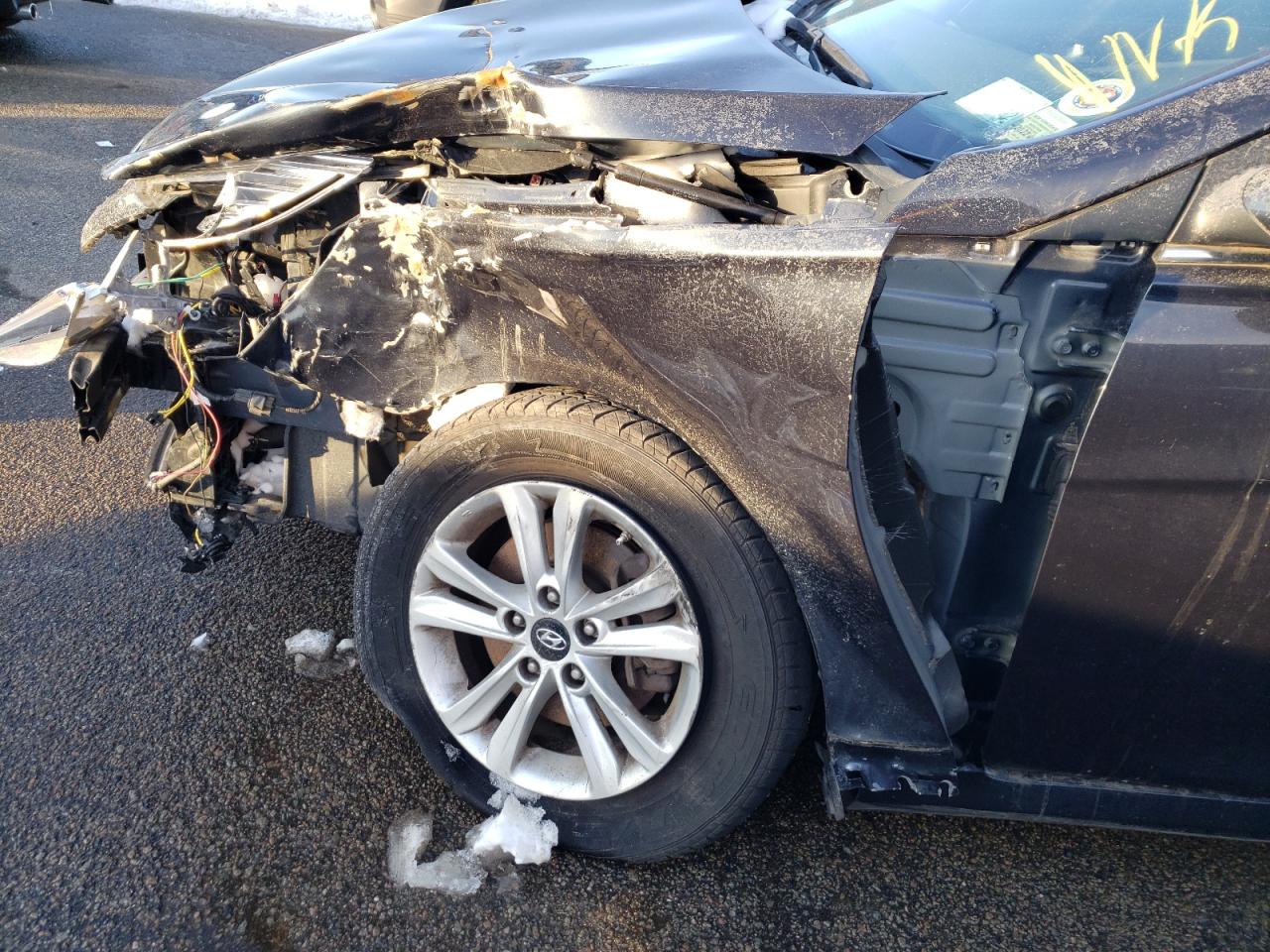 Photo 9 from auction – 2014 HYUNDAI SONATA GLS with VIN 5NPEB4AC4EH873180