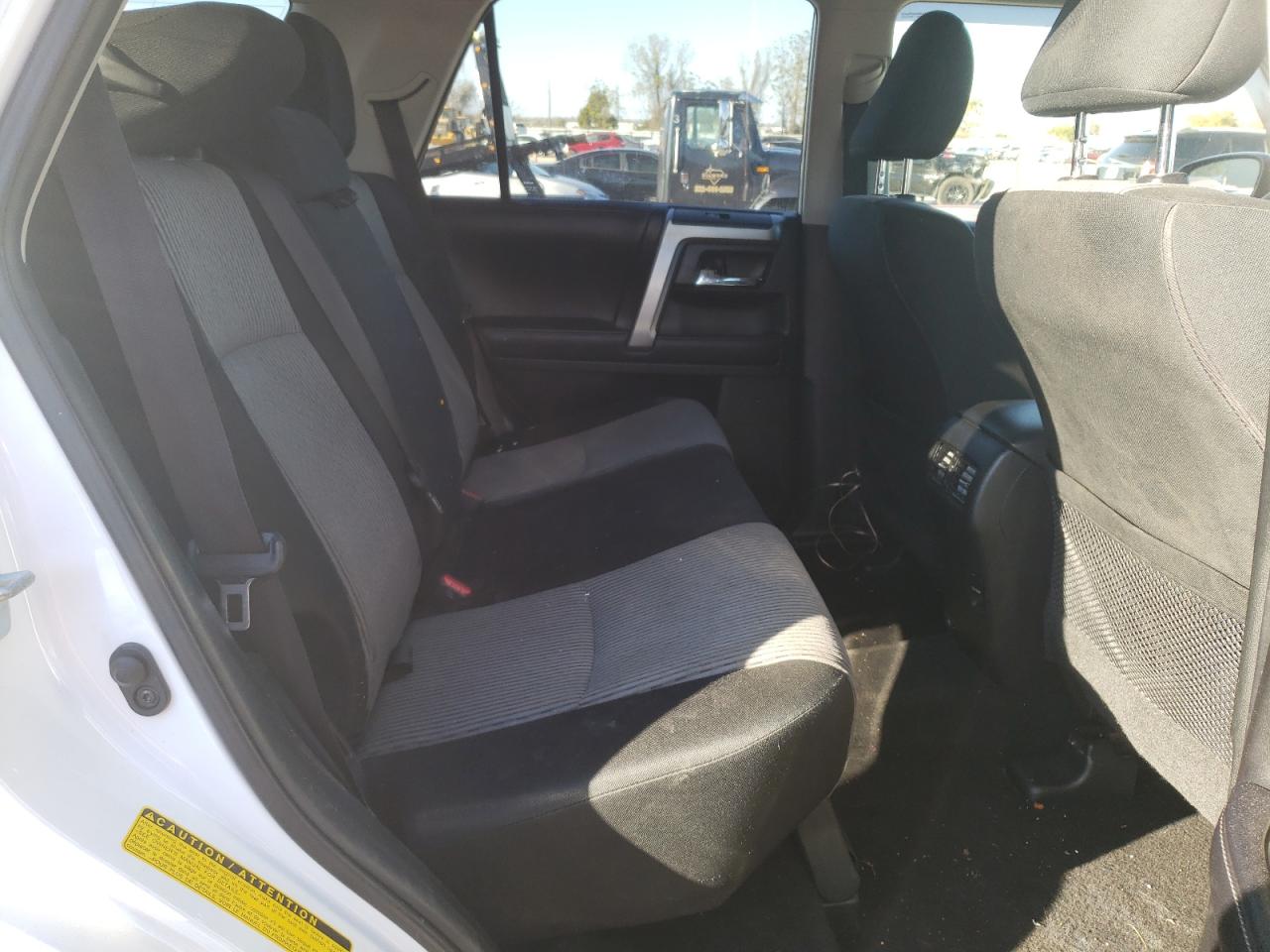 Photo 6 from auction – 2018 TOYOTA 4RUNNER SR with VIN JTEBU5JR5J5502056