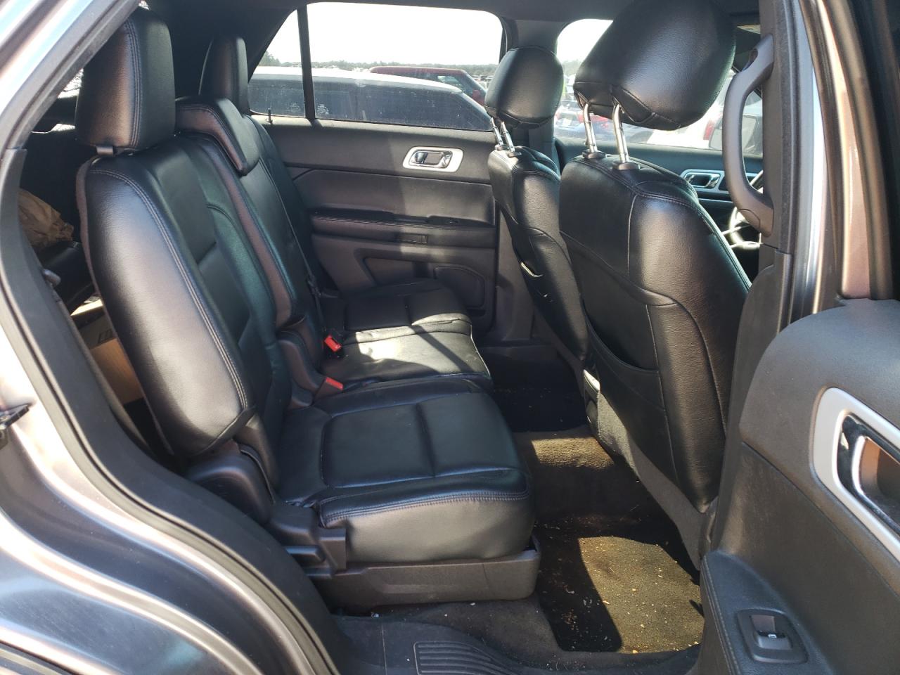 Photo 6 from auction – 2014 FORD EXPLORER X with VIN 1FM5K7D83EGA26269