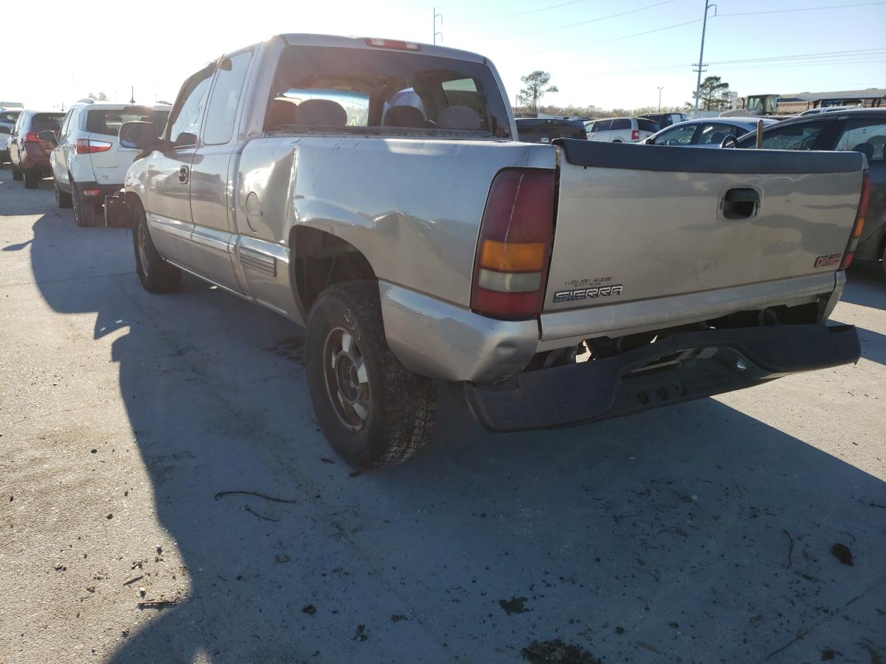صورة رقم 3 من المزاد - 2000 GMC NEW SIERRA مع VIN 2GTEC19T3Y1364848