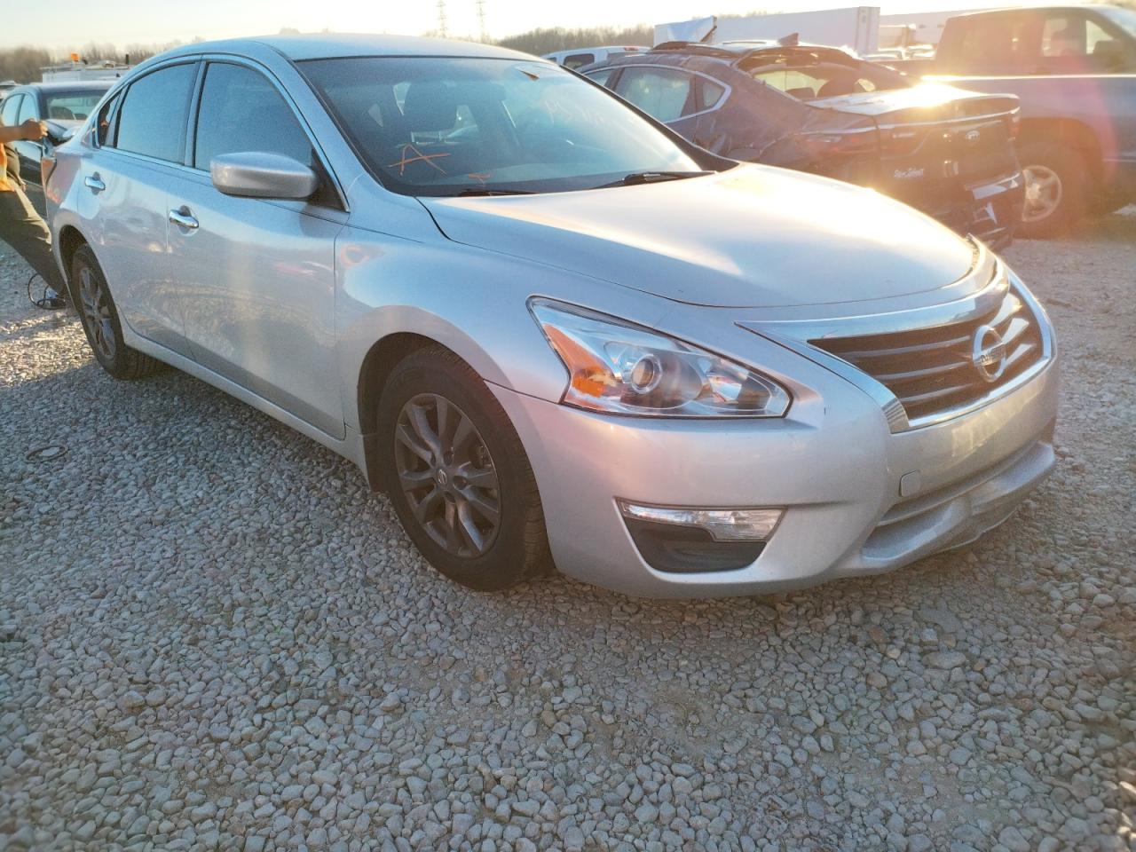 NISSAN ALTIMA 2.5 2015 مع رقم تعريف المركبة 1N4AL3AP1FC591879 - صورة من المزاد