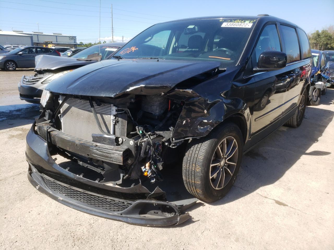 Photo 2 from auction – 2017 DODGE GRAND CARA with VIN 2C4RDGCG3HR818689