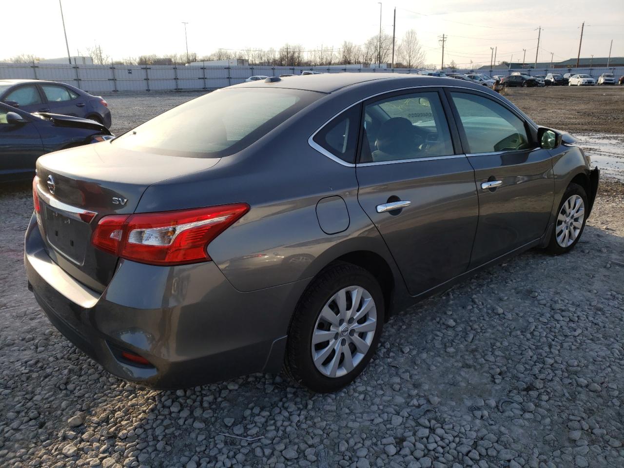Photo 4 from auction – 2017 NISSAN SENTRA S with VIN 3N1AB7AP6HY217401