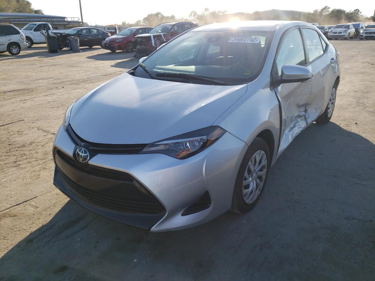 Photo 2 from auction – 2018 TOYOTA COROLLA L with VIN 5YFBURHE0JP840210