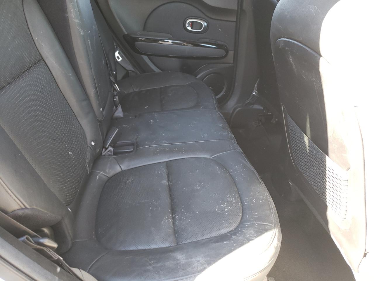 Photo 6 from auction – 2016 KIA SOUL ! with VIN KNDJX3A5XG7378808