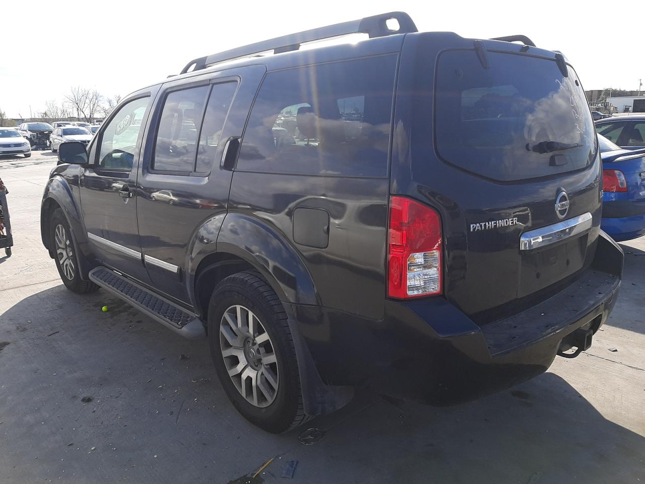 Фото 3 с аукциона – 2011 NISSAN PATHFINDER с VIN 5N1AR1NN2BC610029