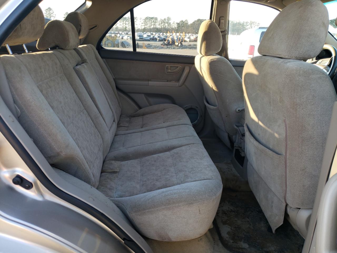 Photo 6 from auction – 2006 KIA SORENTO EX with VIN KNDJC733265645268