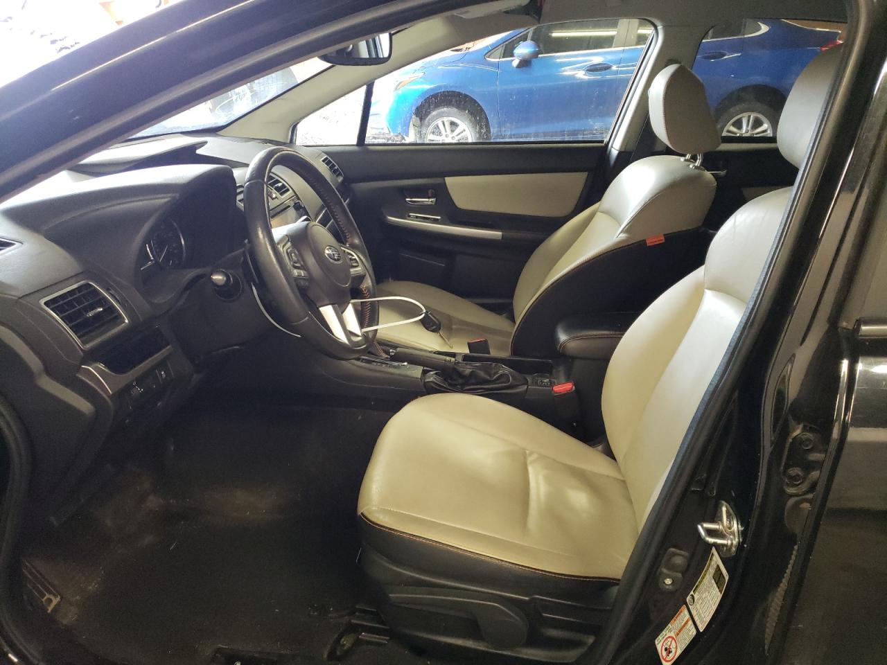 Photo 5 from auction – 2016 SUBARU CROSSTREK with VIN JF2GPAKC0GH272147